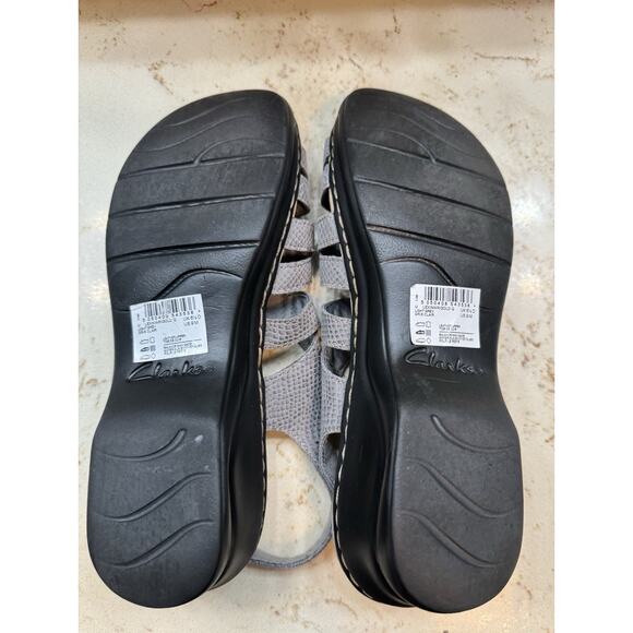 Clarks Collection 9M Light Gray Leather Lexi Marigold Sandals 2” Heel Buckle - Picture 9 of 11